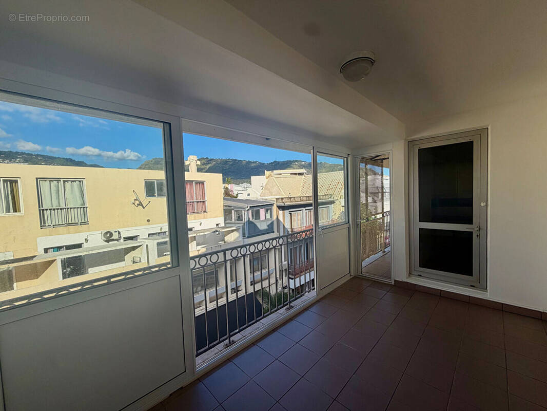 Appartement à SAINT-DENIS