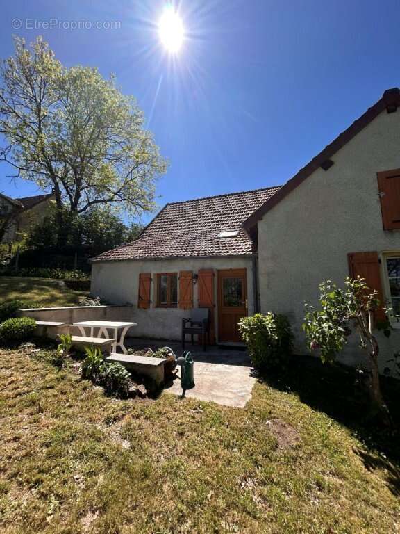 Maison à SAINT-SAULGE