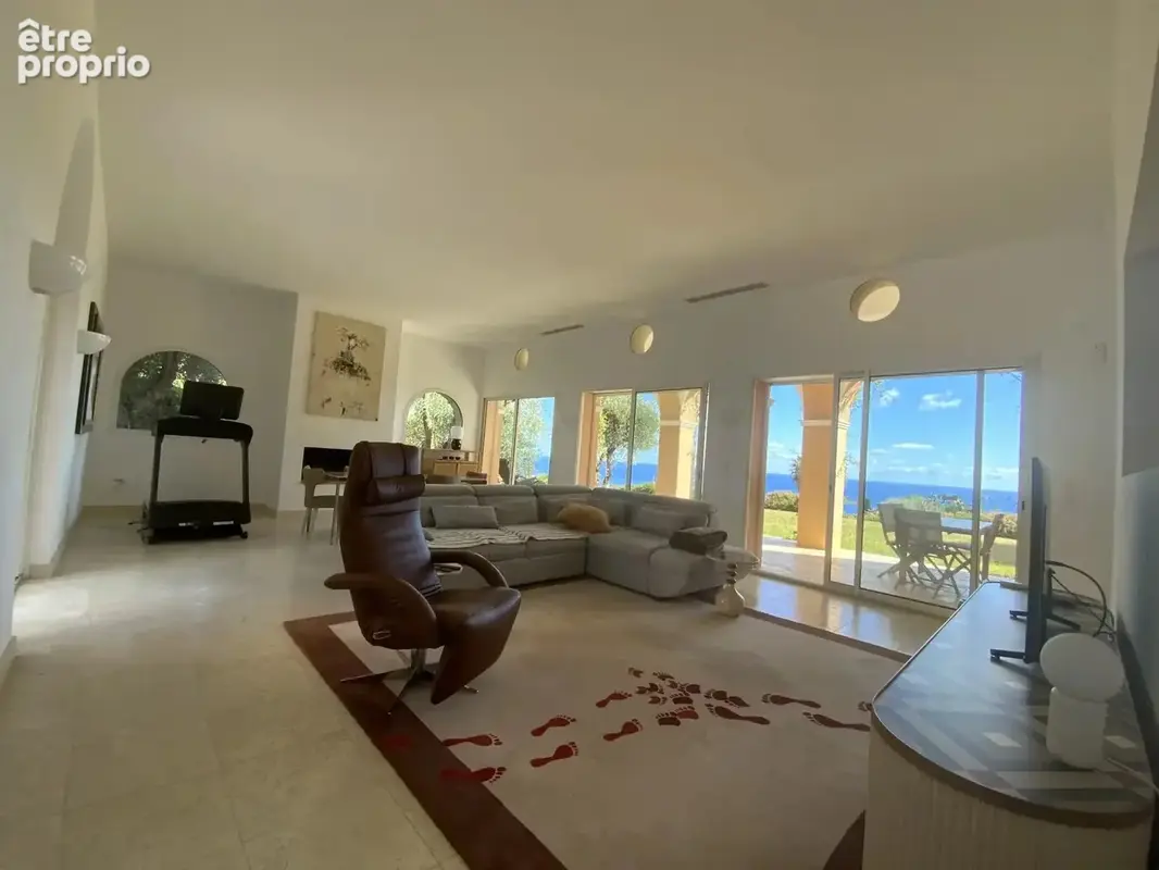 Menton immobilier – maison indépendante 6 pièces avec piscine - photo 7