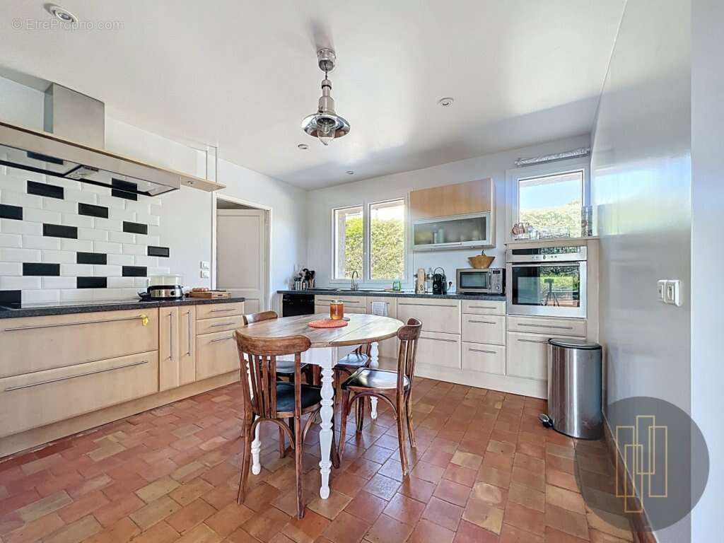 Maison à SAINT-DIDIER-DE-FORMANS