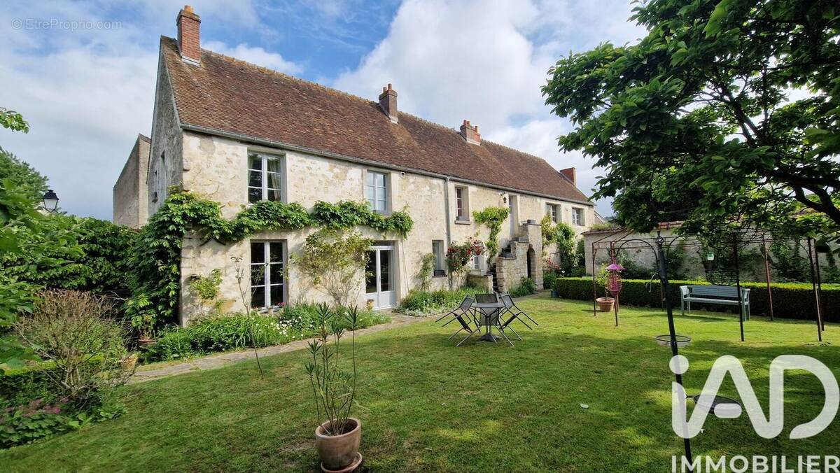 Photo 1 - Maison à MARINES