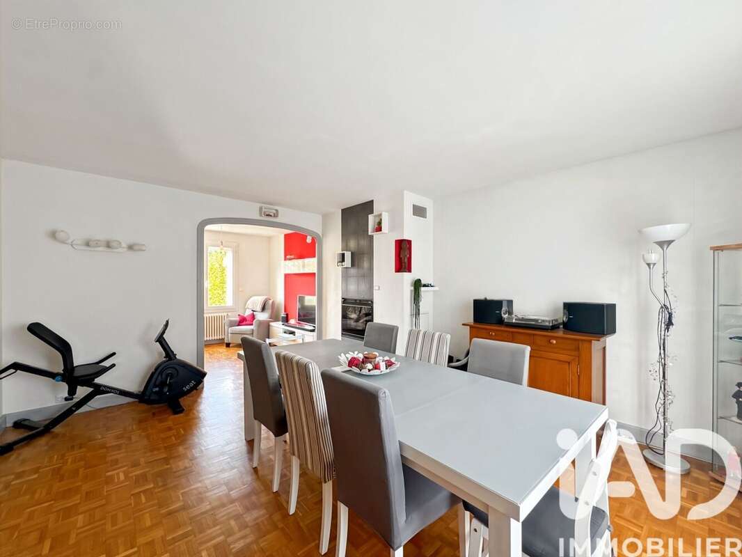 Photo 4 - Maison à LINAS