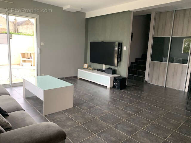 Maison à SAINT-GERAND