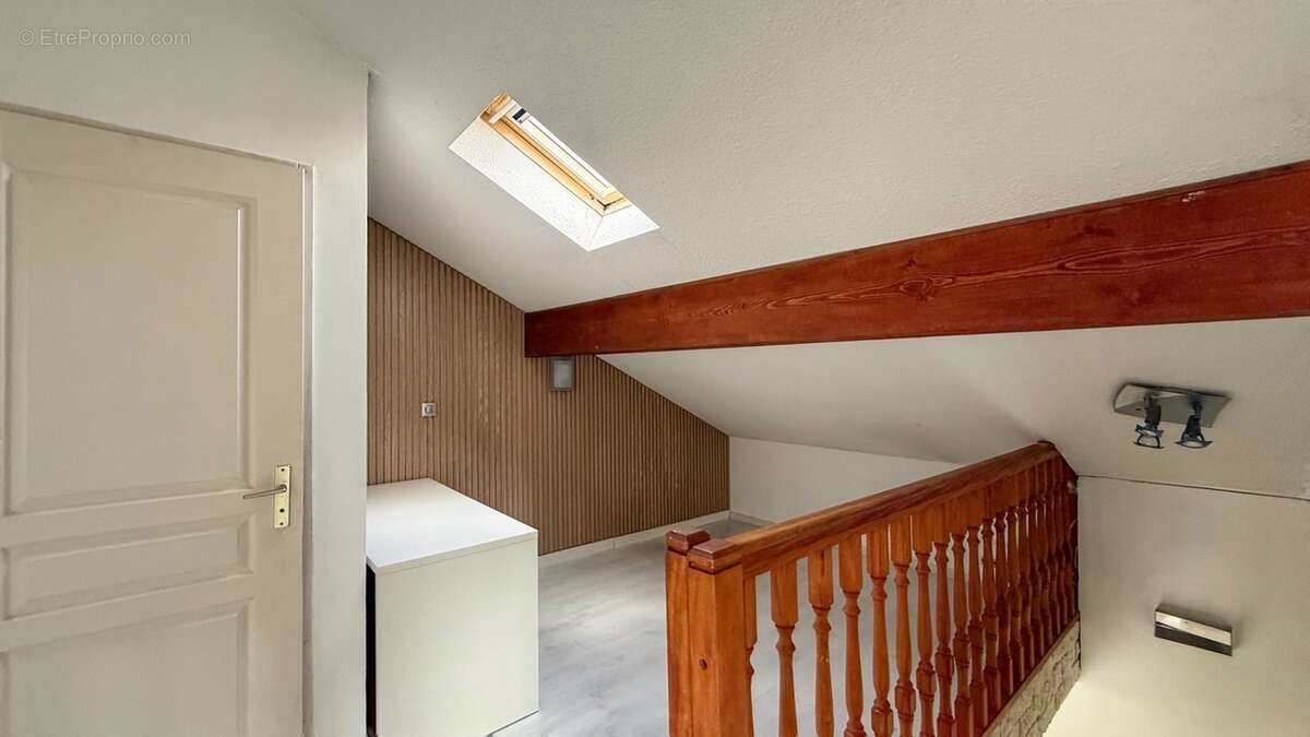 Maison à SAINT-ETIENNE-DE-CROSSEY