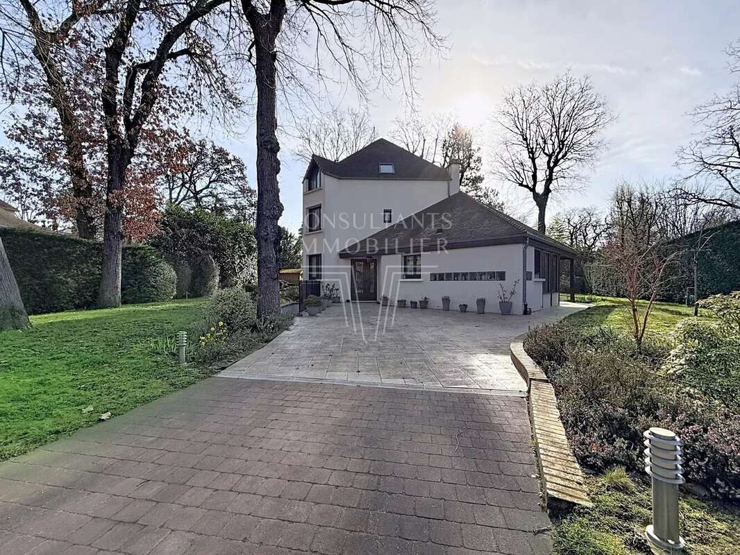 Maison à LE VESINET