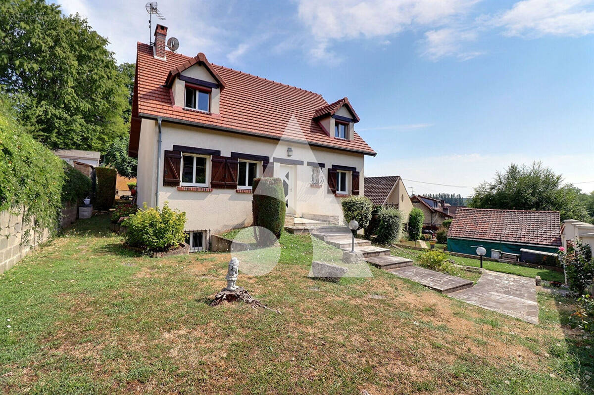 Maison familiale de 140 m² avec sous-sol total-Environnement calme et privilégié - photo 1