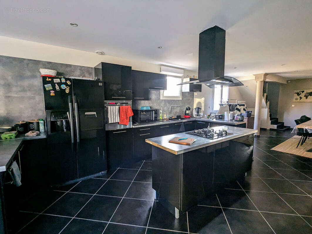 Maison à LA GUERCHE-SUR-L&#039;AUBOIS