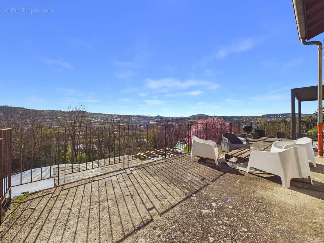 Maison à BRIVES-CHARENSAC