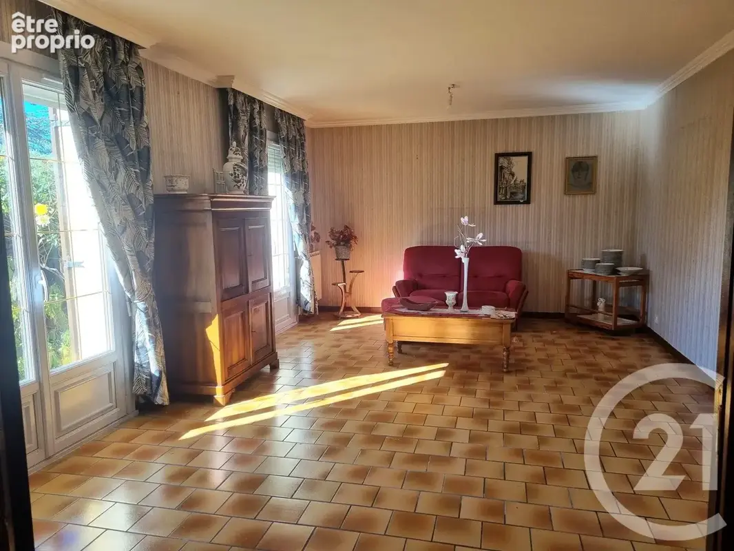 Maison 7 pièces 167 m² à vendre à Le Breuil (71670) - photo 3