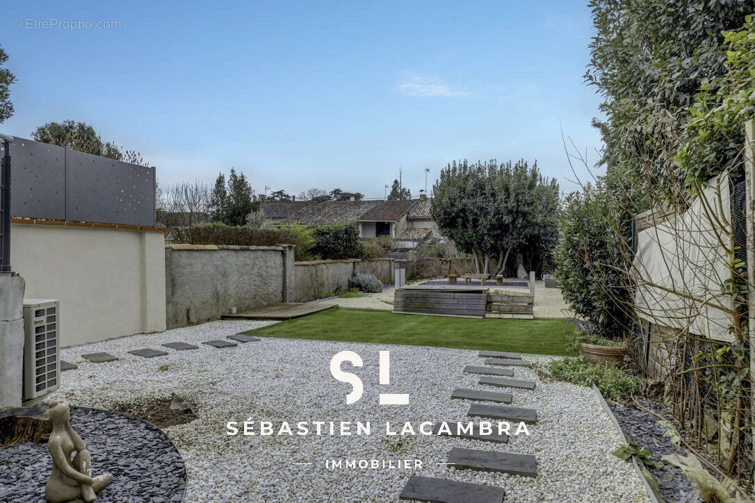 Maison de charme 8 pièces   Rénovation haut de gamme   Garages, atelier & jardin   Cœur de Lisle-sur-Tarn - photo 36