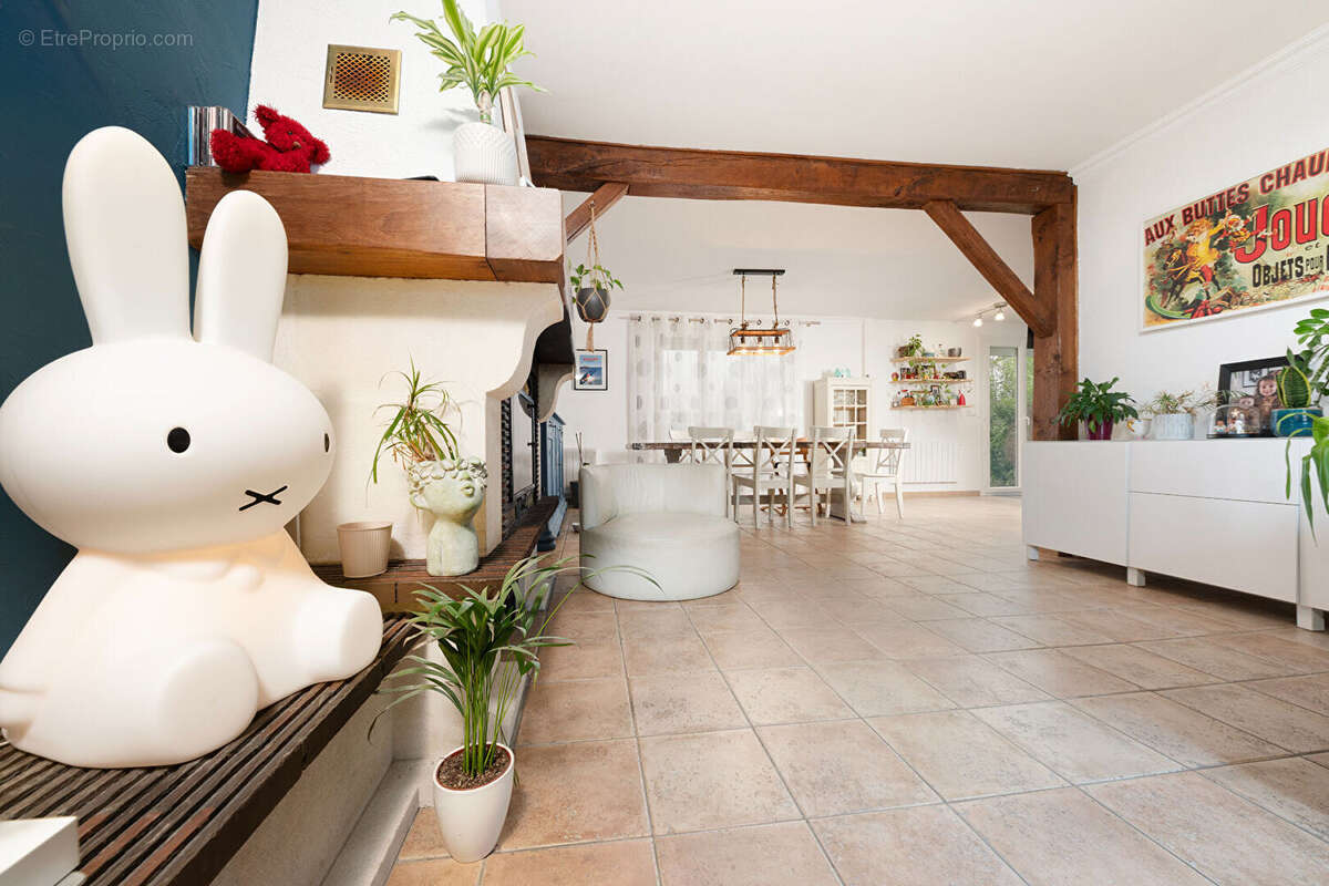 Maison à VAIRES-SUR-MARNE