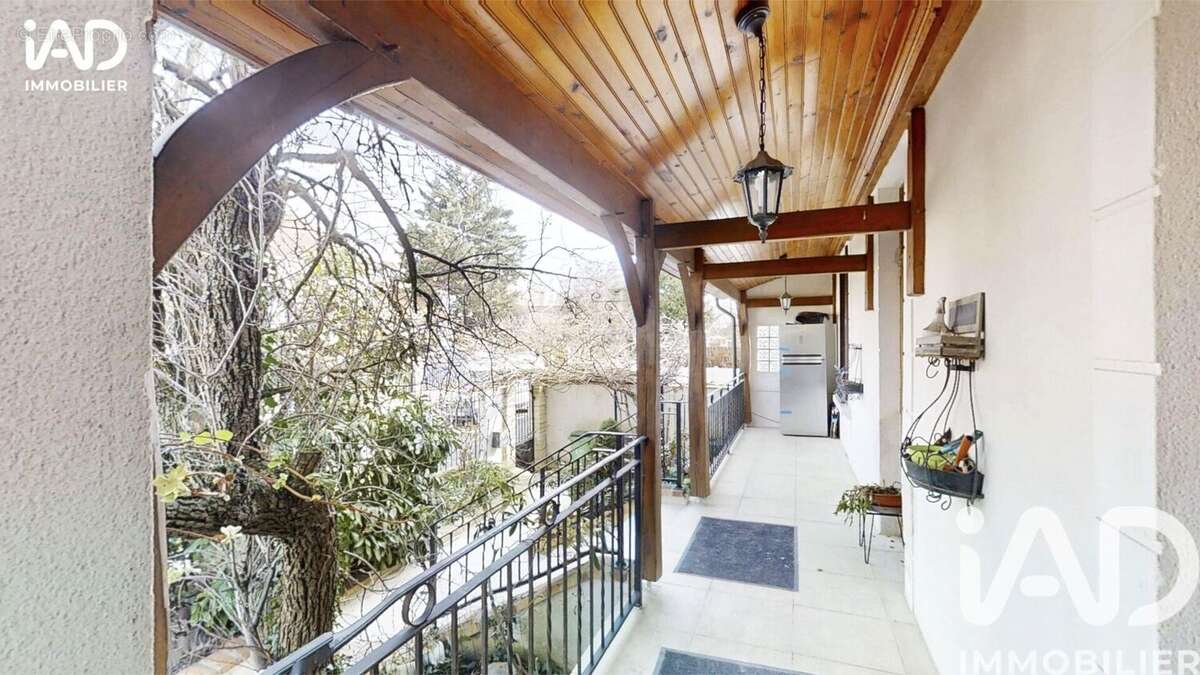 Photo 2 - Maison à LES PAVILLONS-SOUS-BOIS