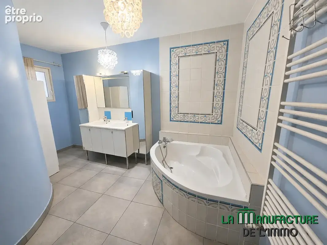 T4 de 122 m2 avec jardin privatif et dependance - photo 9