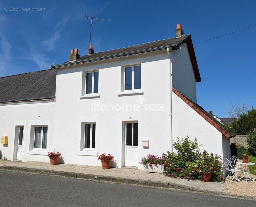 Maison à MEZIERES-EN-BRENNE