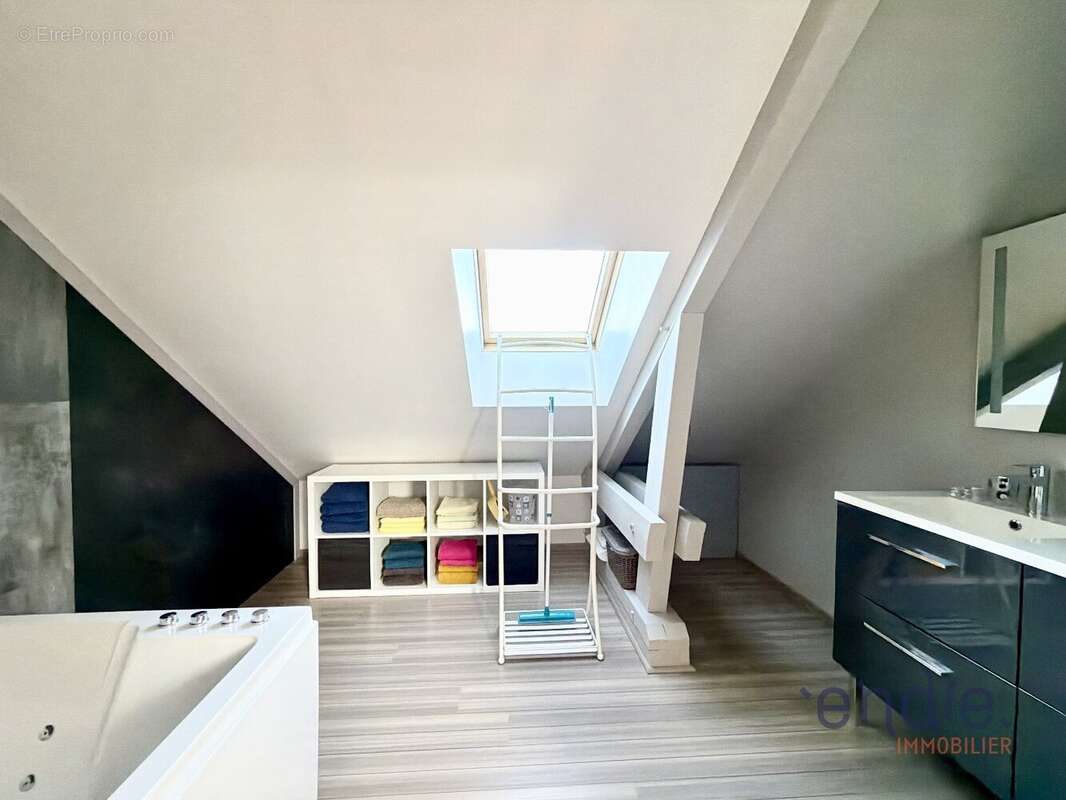 Une propriété d'exception de 185 m² - photo 14