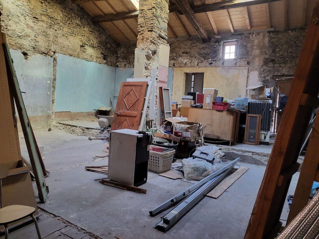 Autre à TENDE