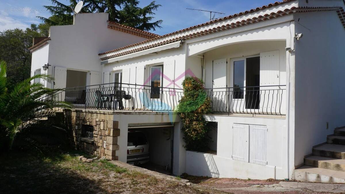 Maison à SAINT-RAPHAEL