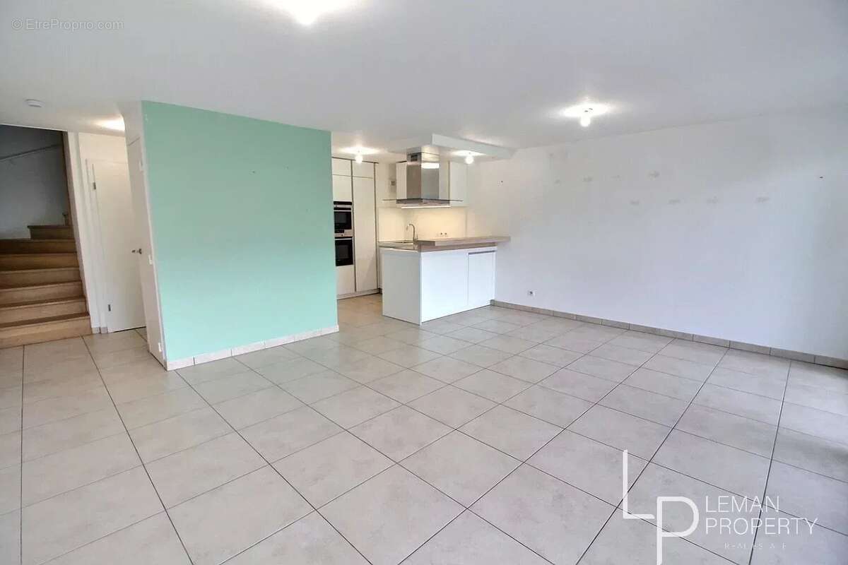 Appartement à CHENS-SUR-LEMAN