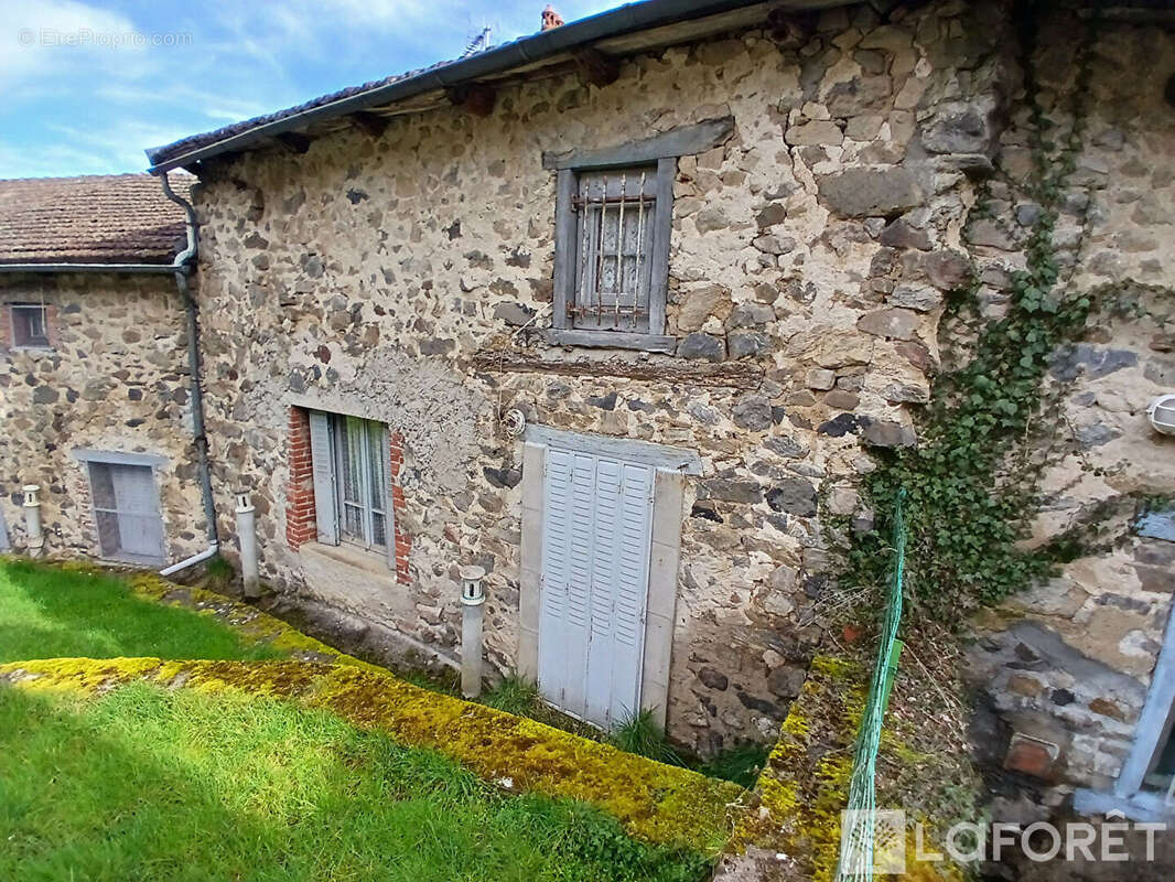 Maison à FERRIERES-SAINT-MARY