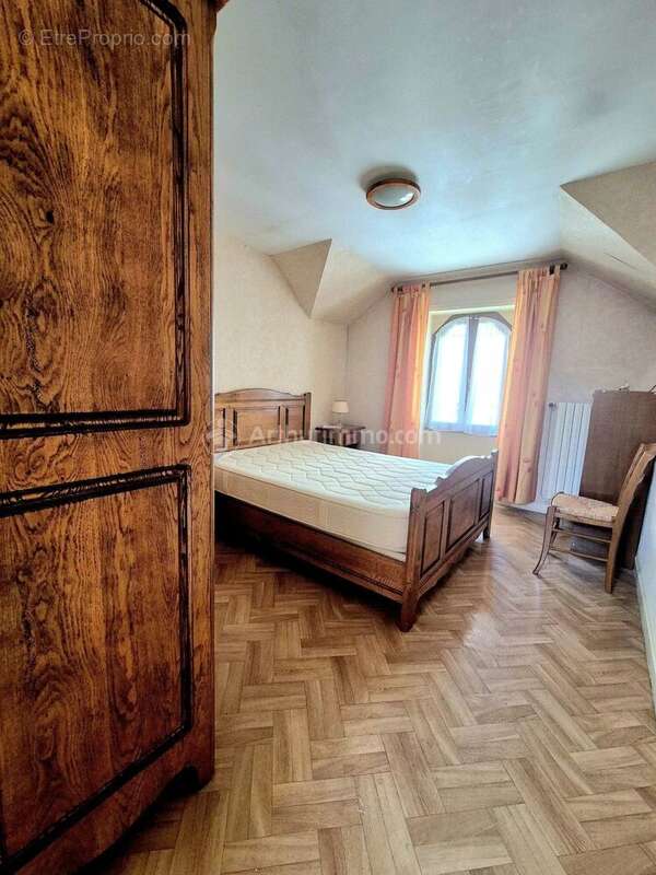 Maison à LA BOURBOULE