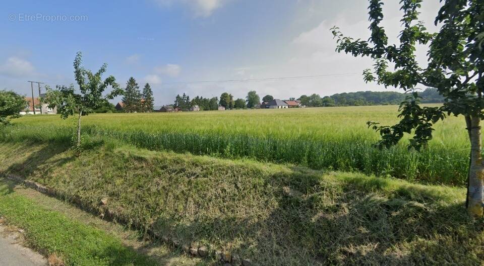 Terrain à CAMBRAI