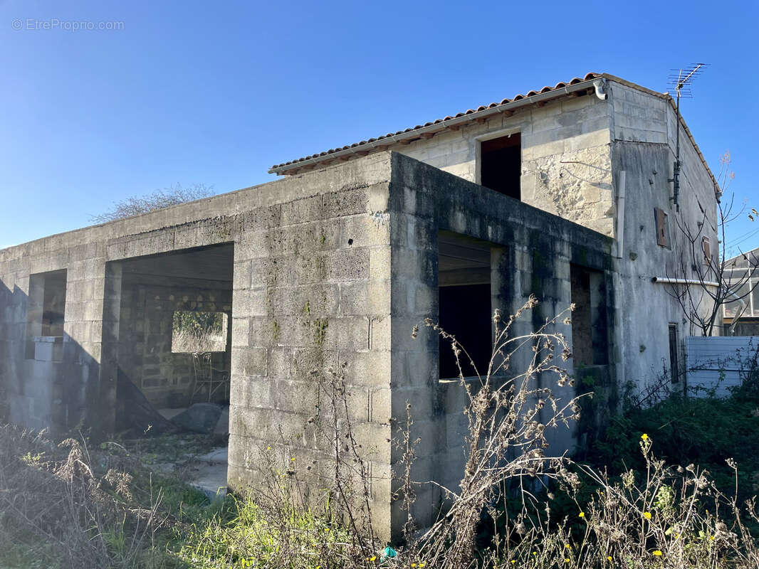 Maison à SAINT-SAVINIEN