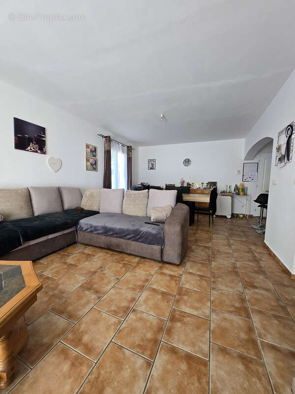 Maison à CAMPS-LA-SOURCE