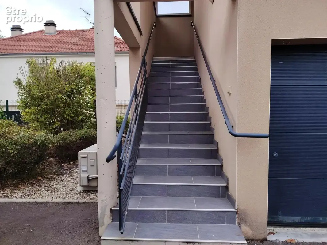 Troyes, Appartement type II dans copropriété sécurisée - photo 13