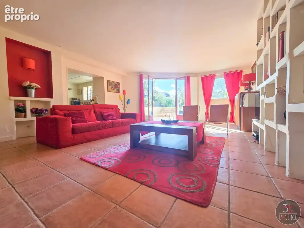 Maison 216 m² à Fontenay-Sous-Bois  - photo 4