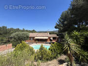 Maison à SAINT-CYR-SUR-MER