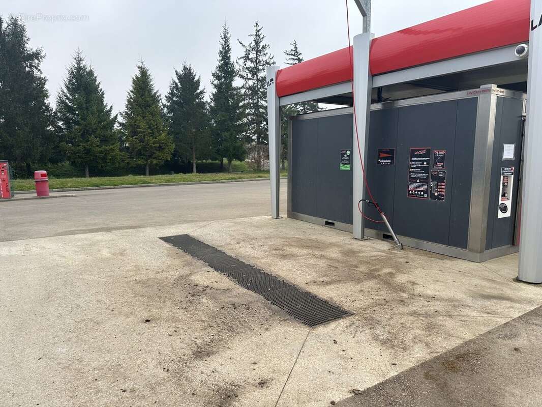 Autre à LIGNY-LE-CHATEL