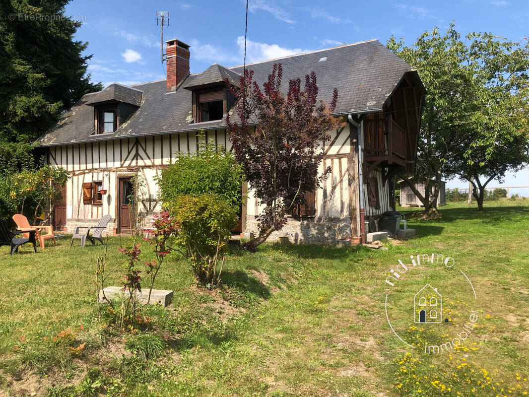 Maison à CORMEILLES