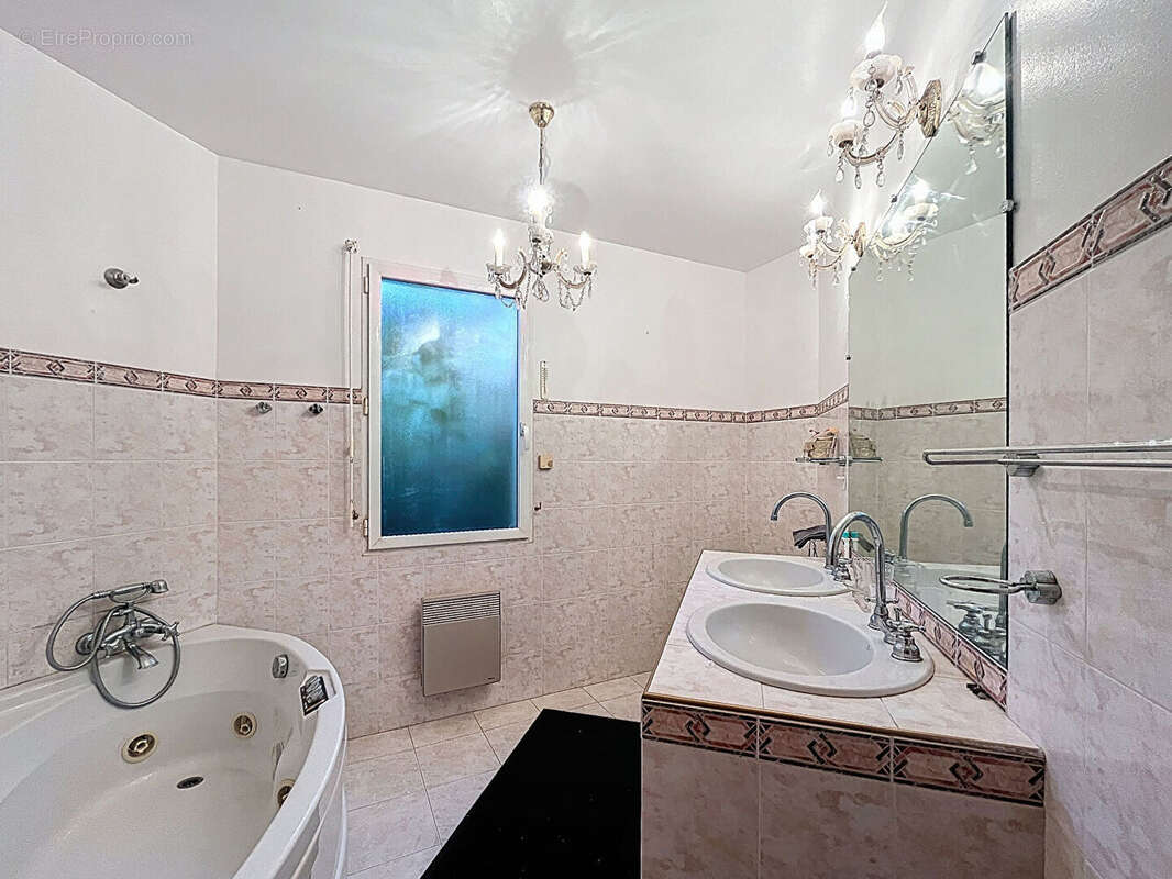 Maison à PLOULEC&#039;H