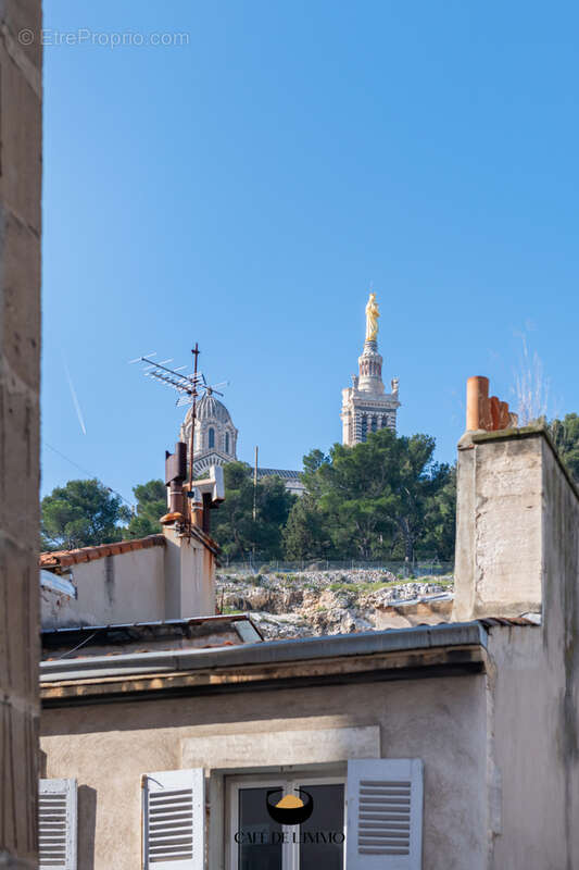 Appartement à MARSEILLE-6E