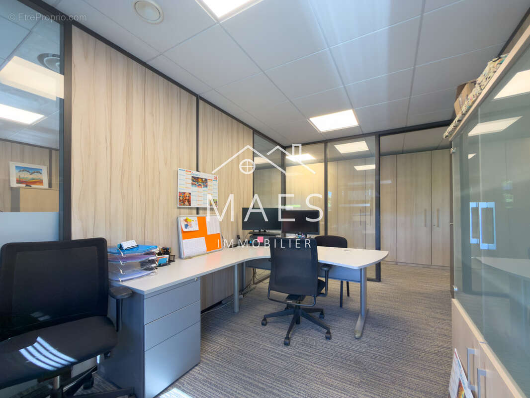 LOOS - Bureau de 215 m2 proche CHU - photo 11