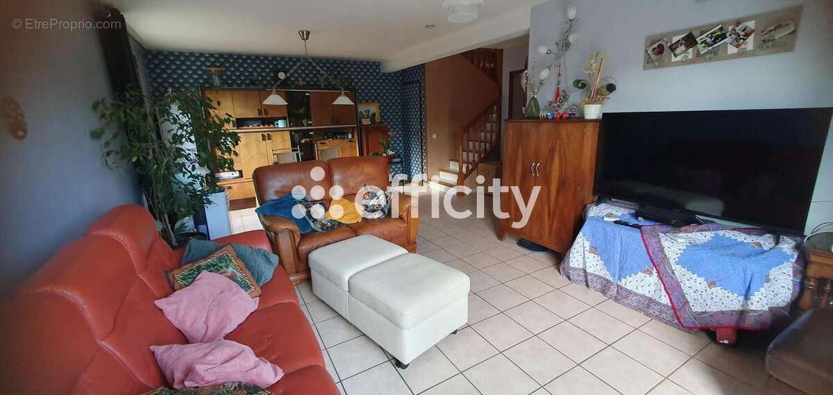 Maison 111 m² à Veyras  - photo 8