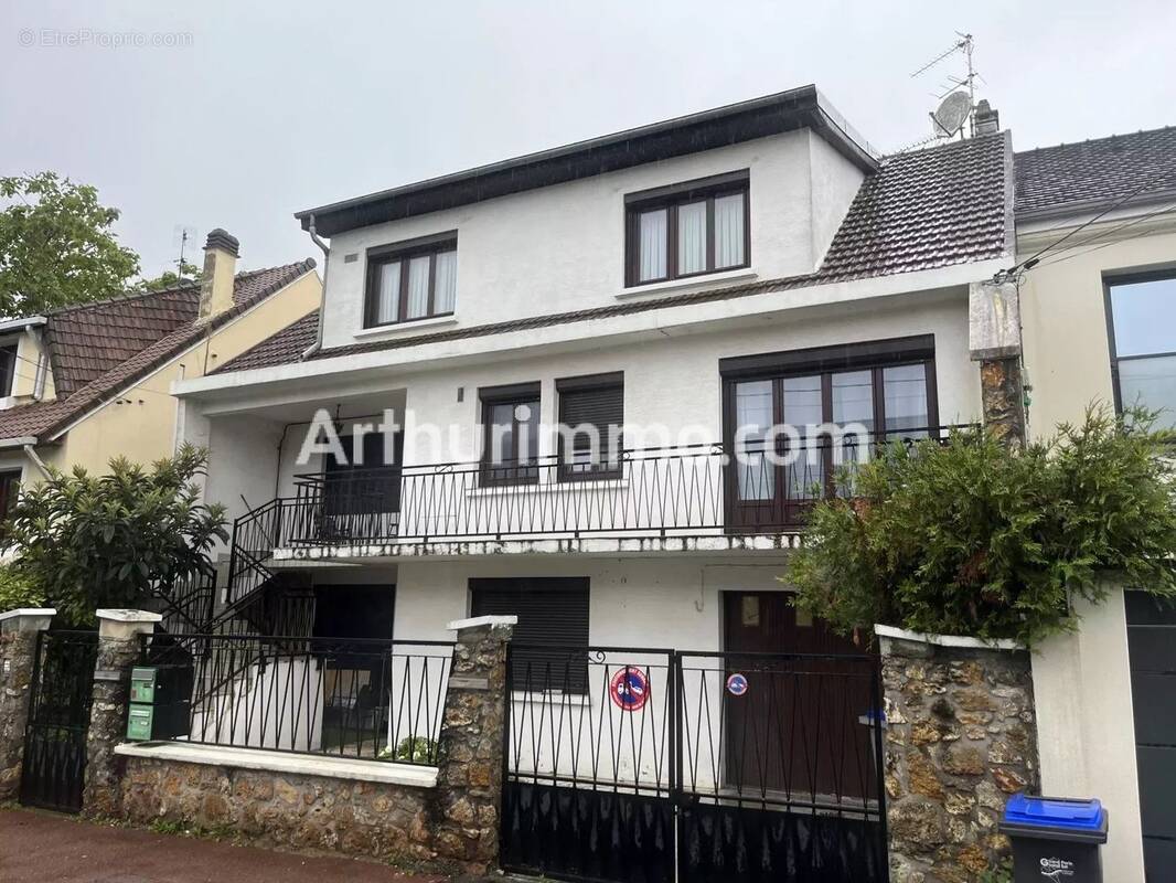 Appartement à LIVRY-GARGAN