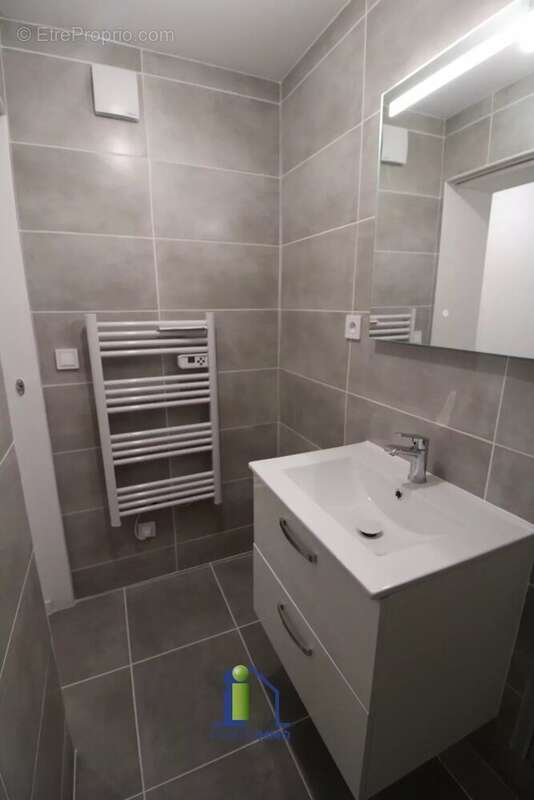 Appartement à MARSEILLE-9E