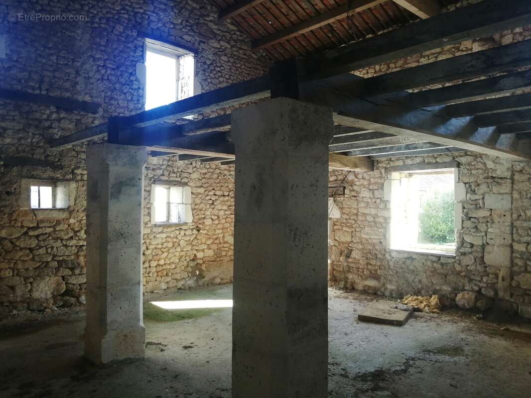 Appartement à GURAT