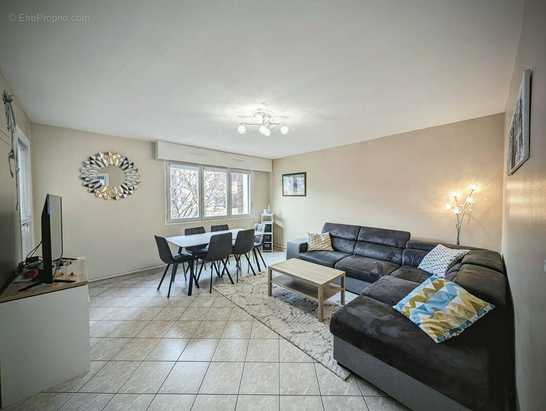 Appartement à AIX-LES-BAINS