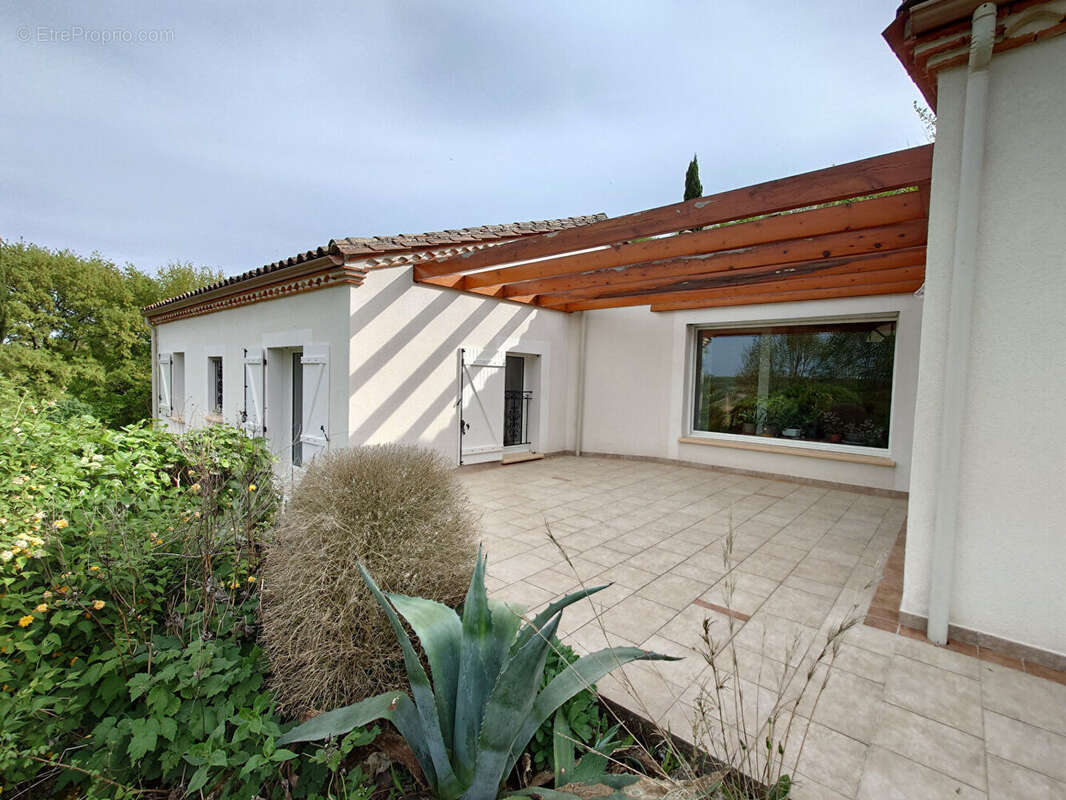 Maison à DOLMAYRAC