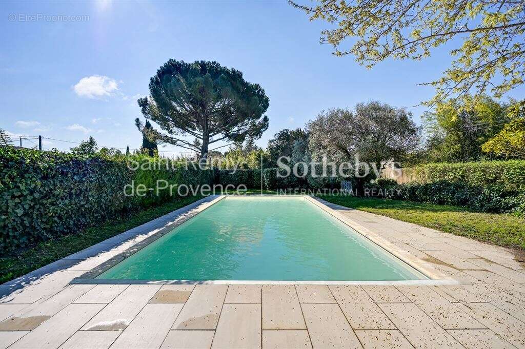 Maison à LES ANGLES