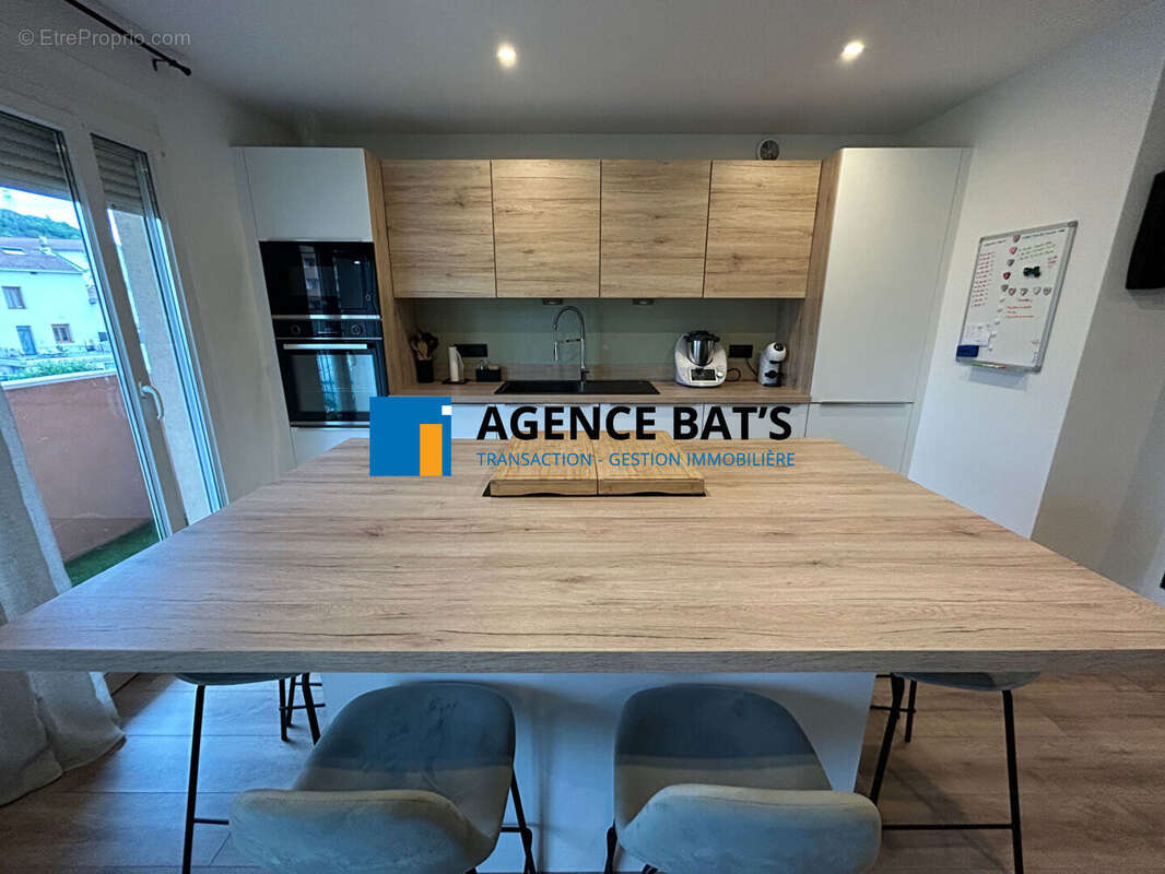 Photo 4 - Appartement à ROCHE-LA-MOLIERE