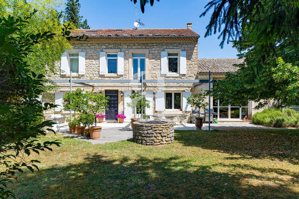 Maison à PERNES-LES-FONTAINES