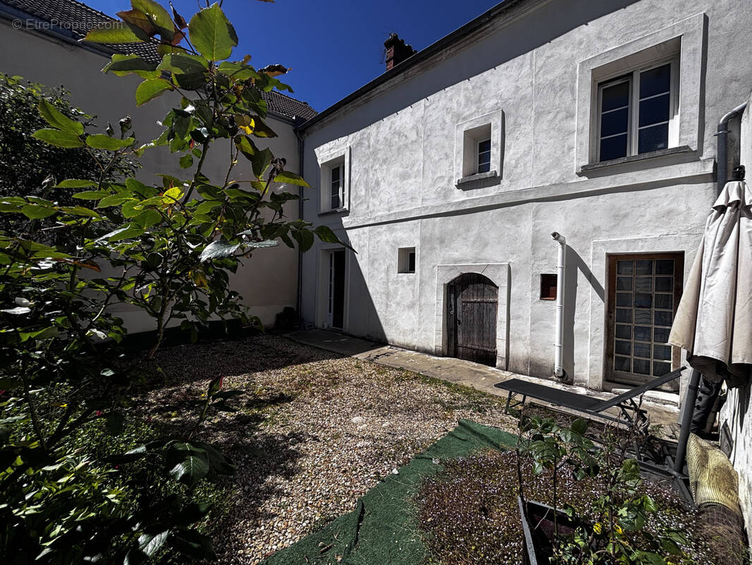 Maison à NANTEUIL-LES-MEAUX