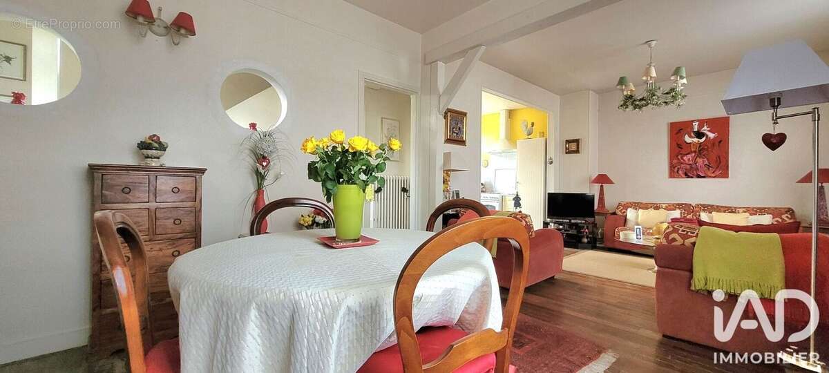 Maison 98 m² à Chaumont-En-Vexin  - photo 2