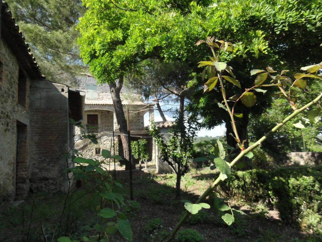 Maison à LES MAGES
