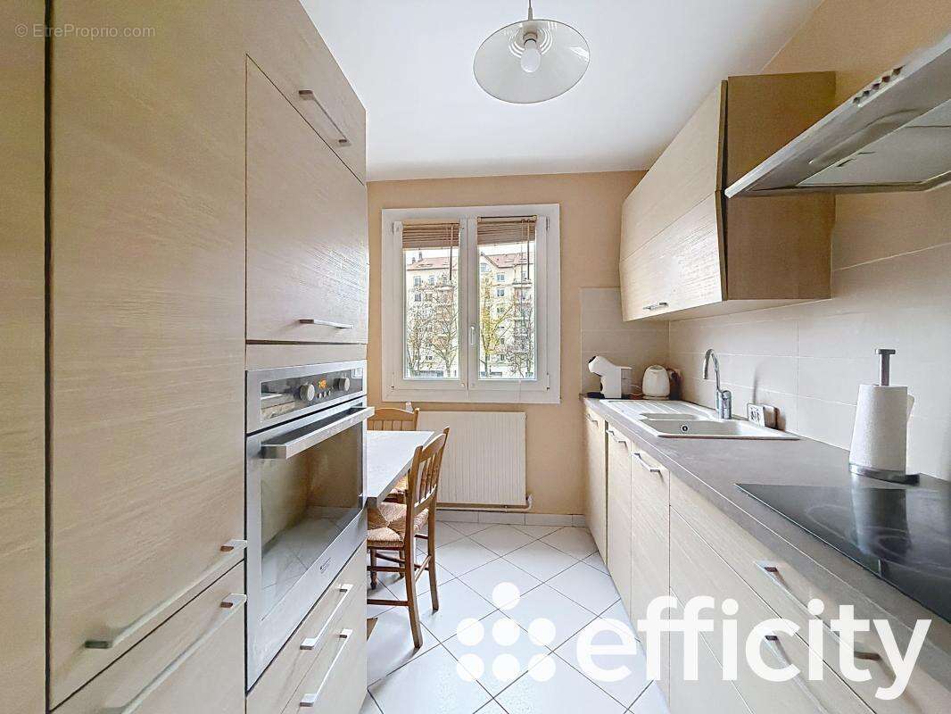 Appartement à VILLEURBANNE