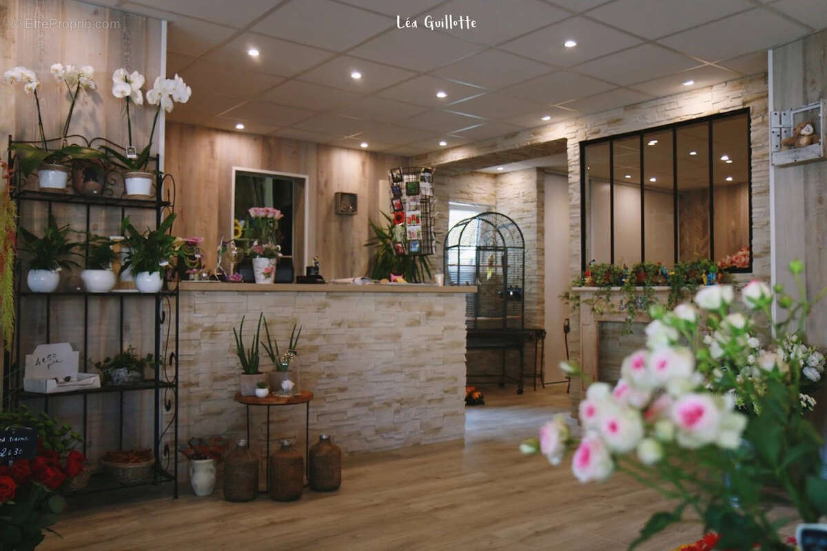 Commerce à PONT-HEBERT