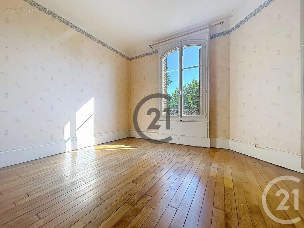 Maison 118 m² à Bois-Le-Roi  - photo 12